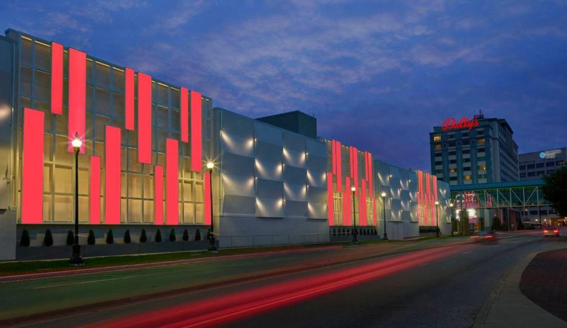 Bally'S Evansville Casino & Hotel Eksteriør billede